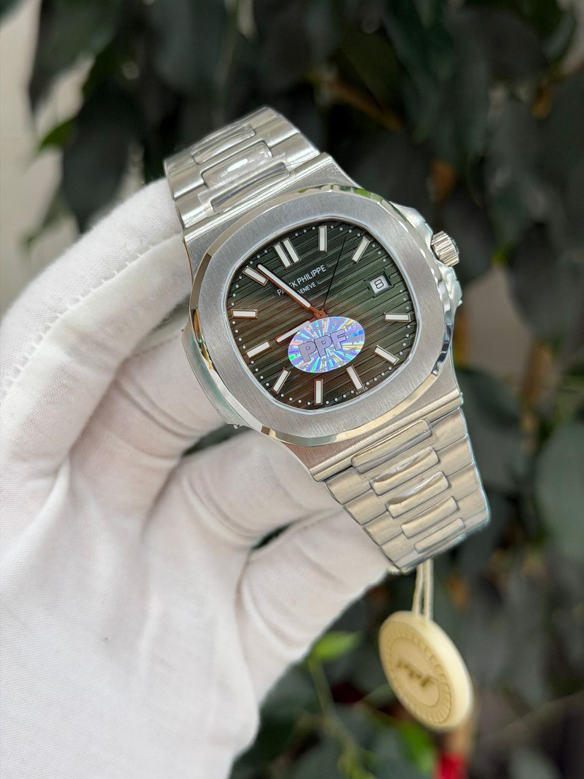 Patek Philippe Nautilus 40 MM